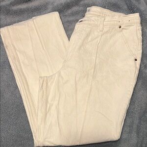 Abercrombie curve love mid rise “the baggy” Cream Jeans